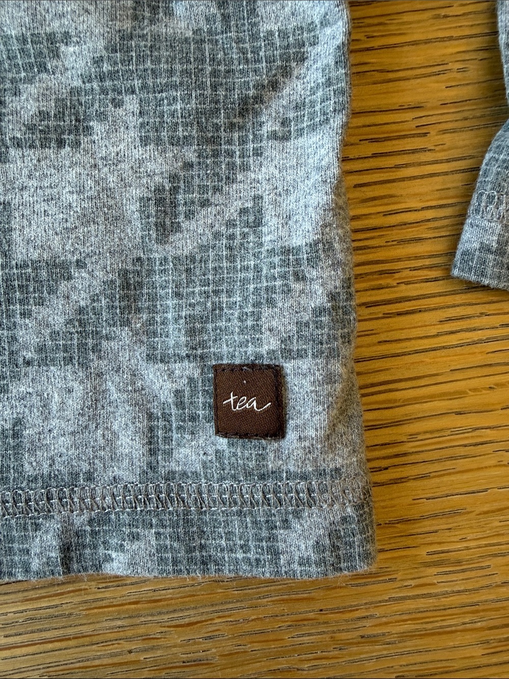 Tea Collection Kids Gray Houndstooth Hooded Long-Sleeve Tee - Picture 4 of 8